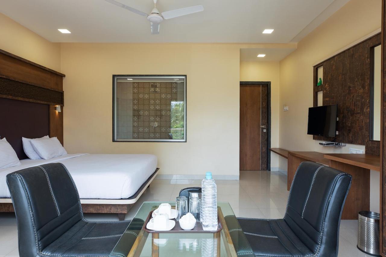 City Palace Resort Лонавала Экстерьер фото
