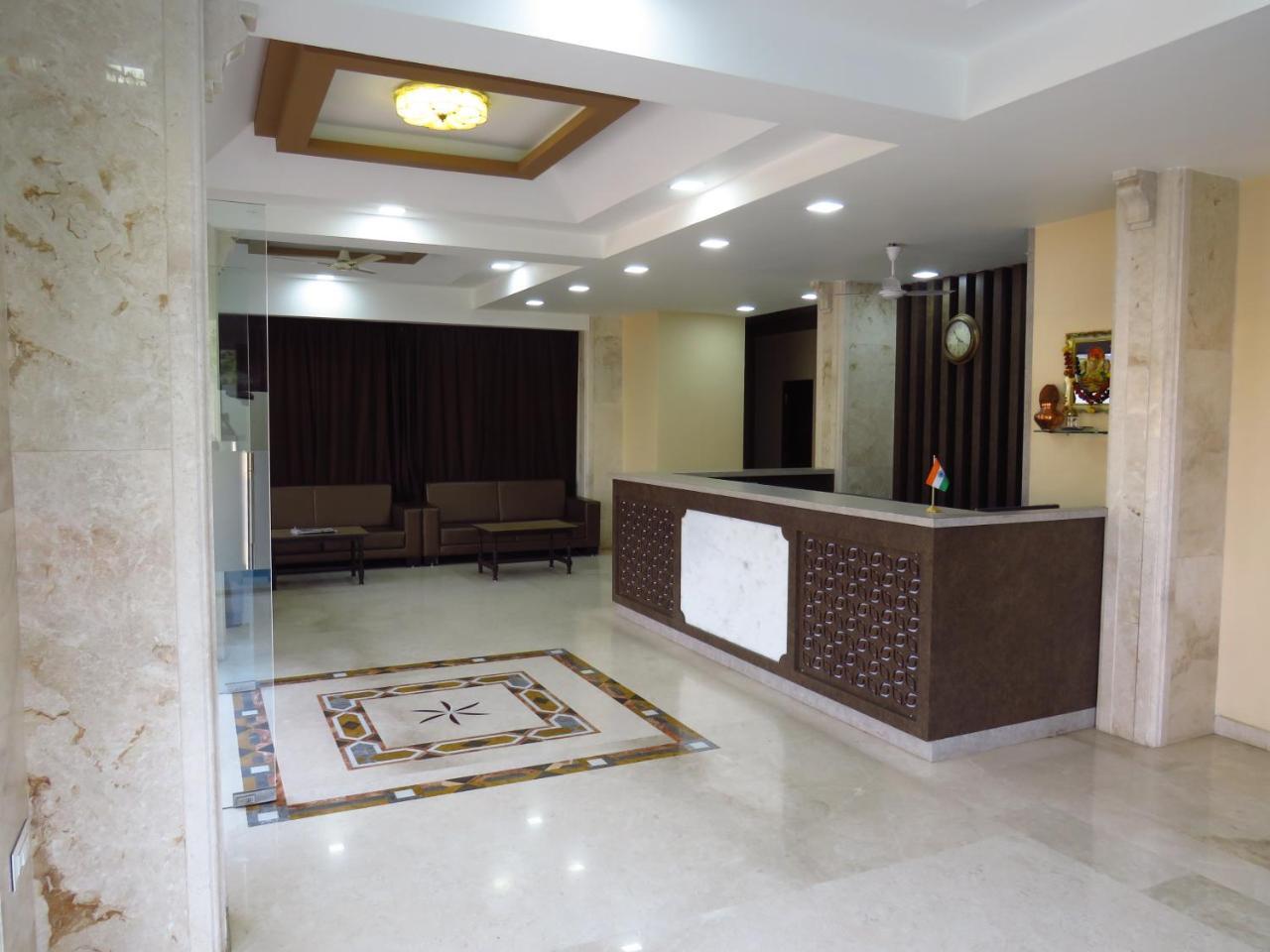 City Palace Resort Лонавала Экстерьер фото