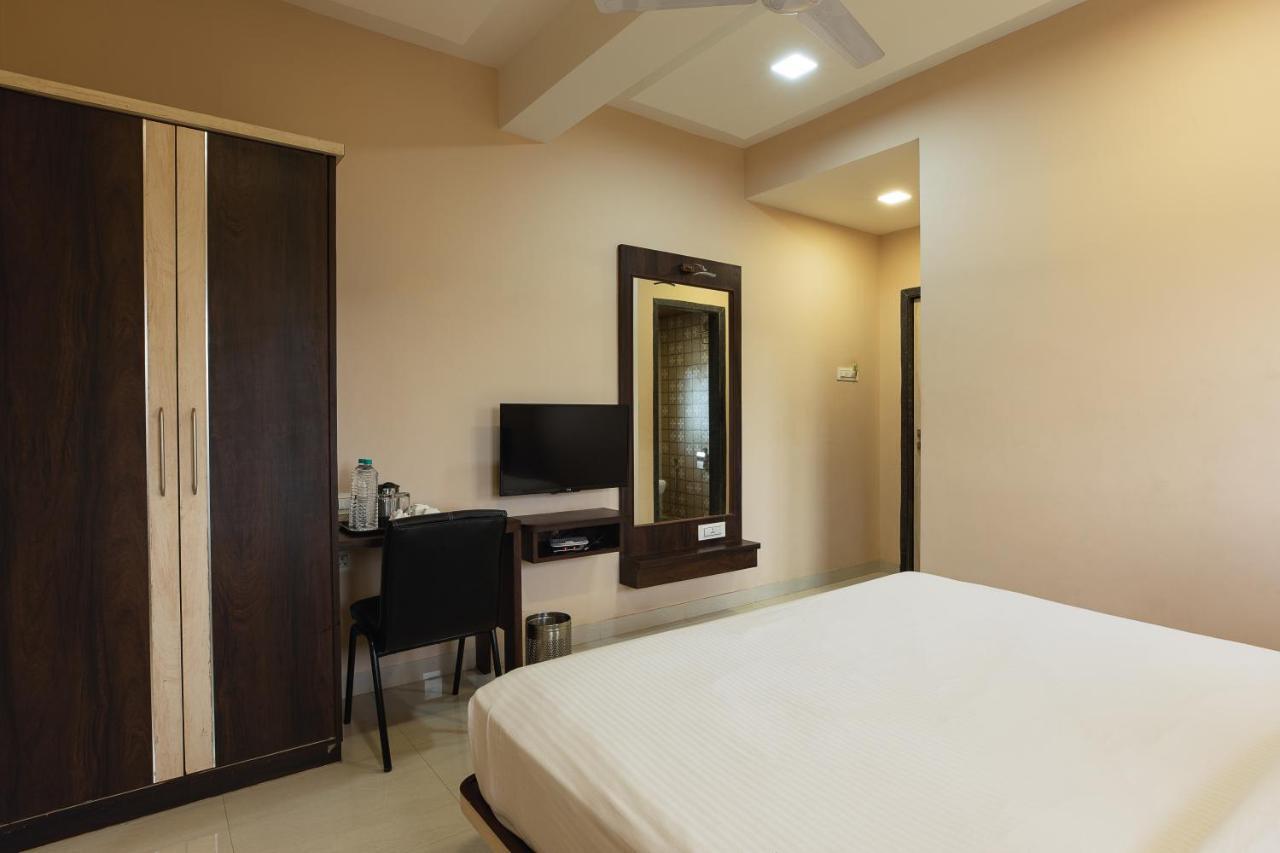 City Palace Resort Лонавала Экстерьер фото