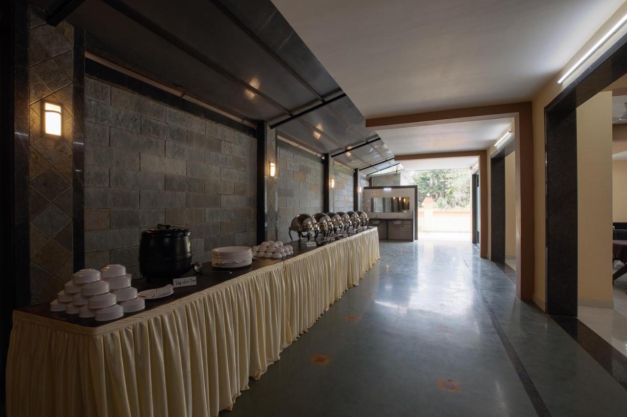 City Palace Resort Лонавала Экстерьер фото